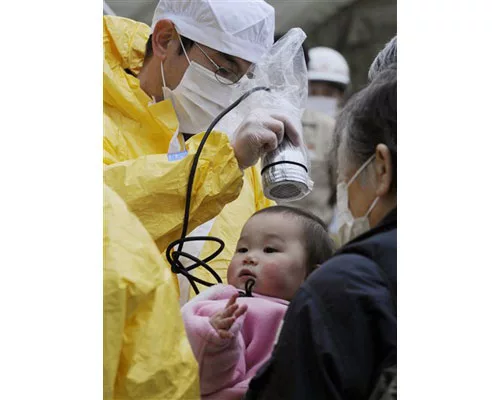 Troubles Multiply at Reactors Amid Fears of Radiation Spread