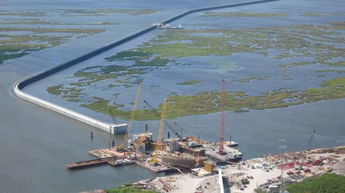 Contractors Prepare to Set Gates to Close New Orleans Storm Surge Barrier