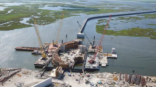Contractors Prepare to Set Gates to Close New Orleans Storm Surge Barrier
