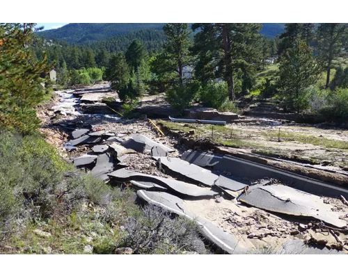 Colorado Floods Leave Eight Dead, Thousands Stranded, Infrastructure in Shambles