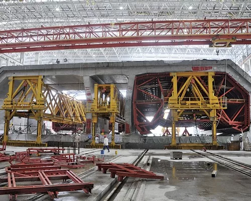 Fast-Track Jacks Realign Tilted I-495 Span in Time for Pre-Labor Day Reopening