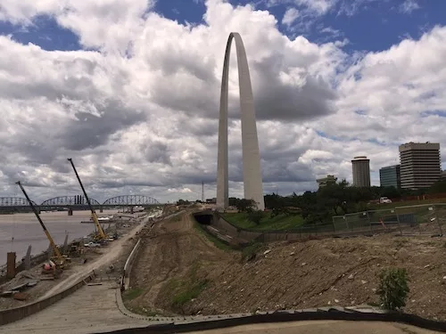 Low and Slow: City, Arch, River