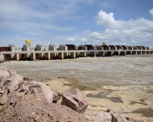 Brazil Places Its Bets on Hydroelectric Dams, Despite Protests