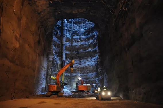 Close Call: ENR 2013 Photo Contest Runners-Up