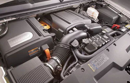 GM’s Hybrid Silverado Truck Sips Fuel but Lacks Giddyup