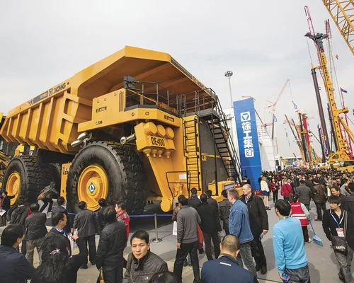 Komatsu Bringing Intelligent Excavators to North America
