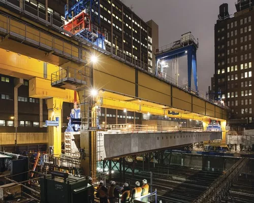 Custom Launching Gantry Builds Over Busy NYC Railway