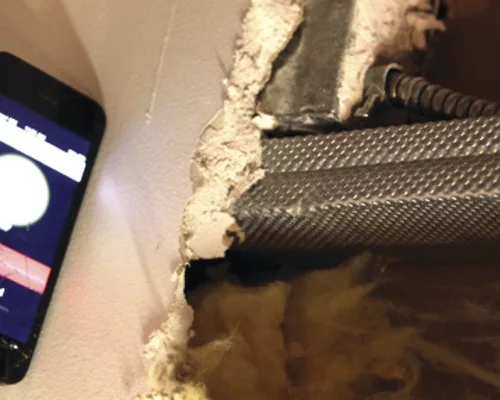 iPhone App Actually Locates Wall Studs