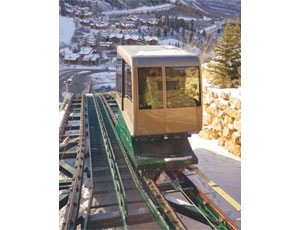 The resort is connected to the Snow Park Lodge by a dual-car funicular, which transports patrons to and from the lodge.