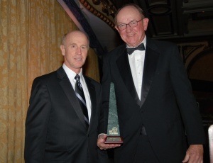 AGC of California President Bob Christenson, left, presented the AGCC 2010 Contractor Achievement Award to David Higgins, Sr., honoring his longtime service and contribution to the construction industry.