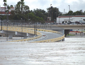 SEA was awarded a design contract by the city of Laredo and a design award by the PCI. The bridge withstood more than 20 ft of water from Hurricane Alex this summer. Photo: SEA.