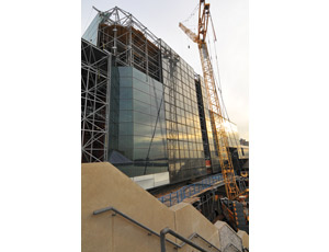 BRIGHTER OUTLOOK Approximately 3,800 curtainwall panels will be replaced throughout the project’s nine phases