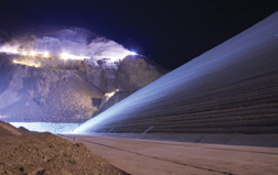 Roller-compacted-concrete Limón dam on Huancabamba River will impound 44 million cu m of water for diversion.