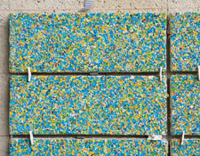 School children made tiles for an abutment.