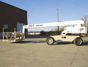 High-Capacity Lift: One-Ton Capacity For Multiple Uses