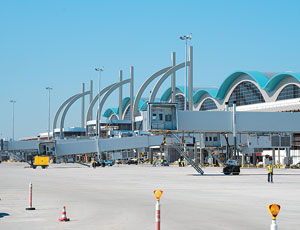 New Terminal Sets Seismic Safety Record With 300 Isolators