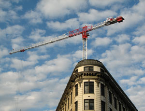 In Washington State, Crane Inspections Lag Behind