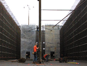 All-Star Casts Engineers run curing tests on a scale-model pontoon (left, above) at a yard near Olympia, Wash., in an attempt to minimize cracks.