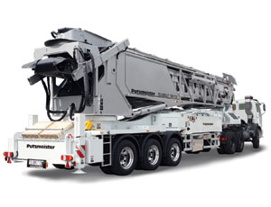 Trailer-mounted Concrete Conveyor: Mobile