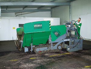 Mini Paver: Adjustable Screed Width for Narrow Paving Jobs