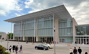 Art Institute of Chicago alleges Arup did not provide adequate engineering services for the 264,000-sq-ft Modern Wing.